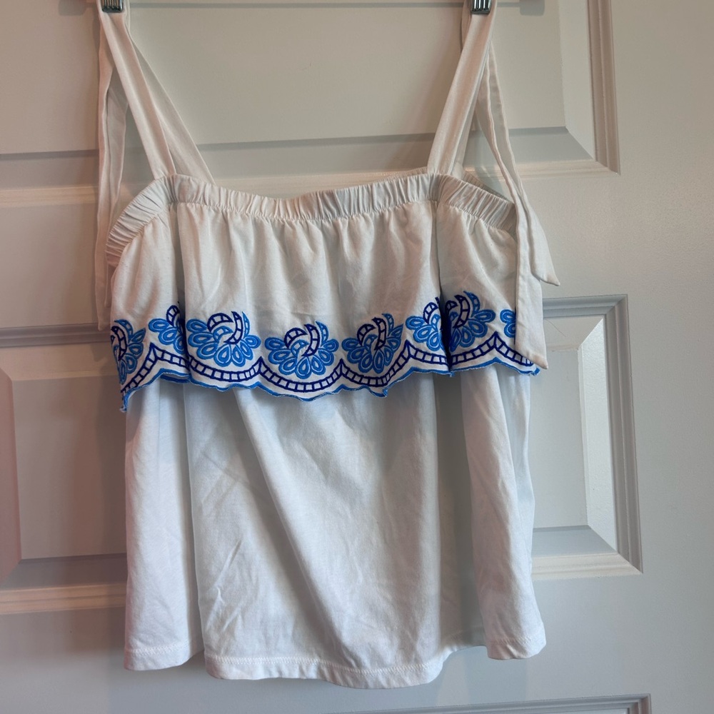 Lilly Pulitzer White and Blue Embroidered Top- GUC/L so summer perfect!!!